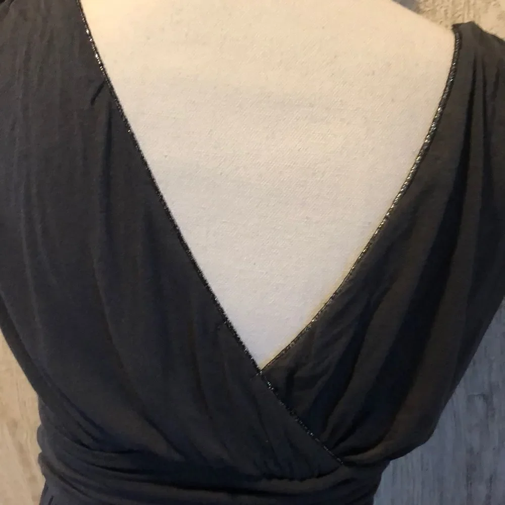 Ella Moss Dark Gray V Neck Flowy Tank Top